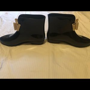 Slip-on Ankle Height Rain Boots with Bow